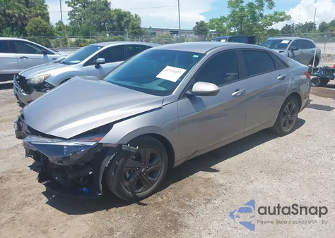 2022 Hyundai Elantra Sel from USA, damaged, VIN KMHLM4AG8NU239604